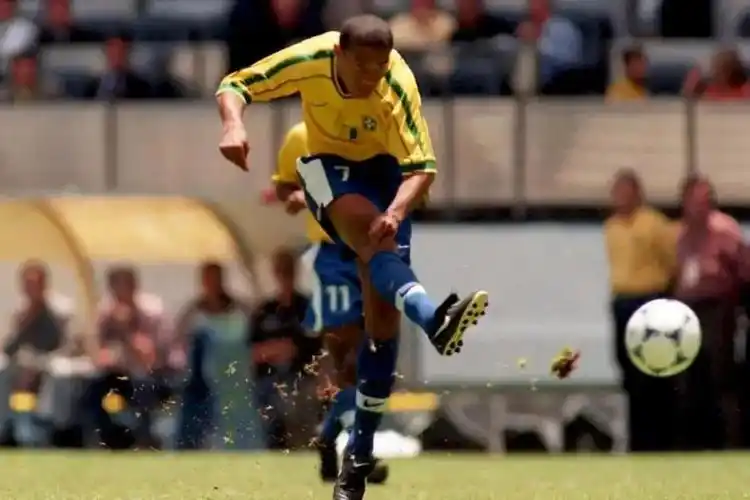 广泛讨论 广泛讨论